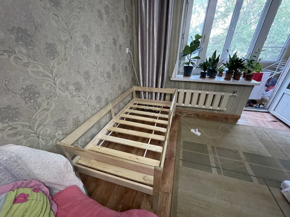 Продам подростковую кровать 160/80