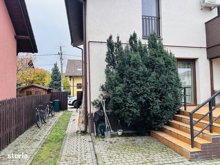 Vila spectaculoasa, 240 mp construiti, 330 mp teren, duplex, Chiajna