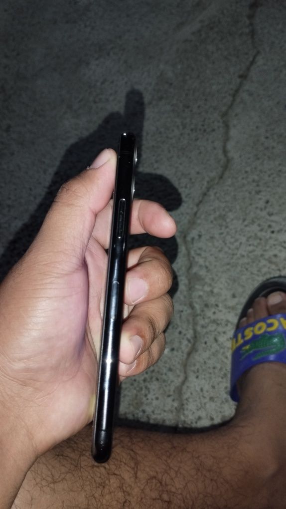 Iphone 11 pro 64 tale uselinni batareya quylgan xolati ideal aybi yo