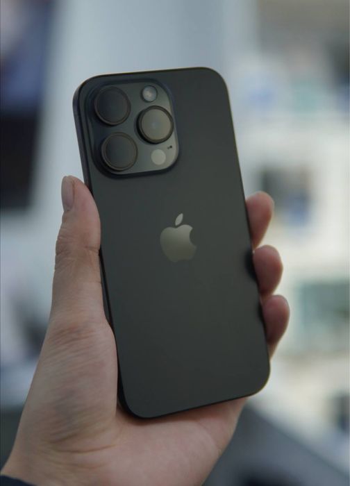 iPhone 15 Pro, Black Titanium