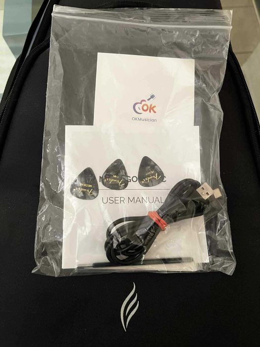 Enya Music Nova Go Sonic Black Електрическа китара + Подарък 3 перца