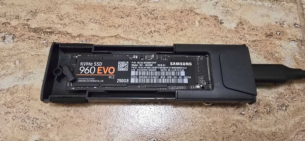Samsung 960 EVO 250GB PCIe NVMe