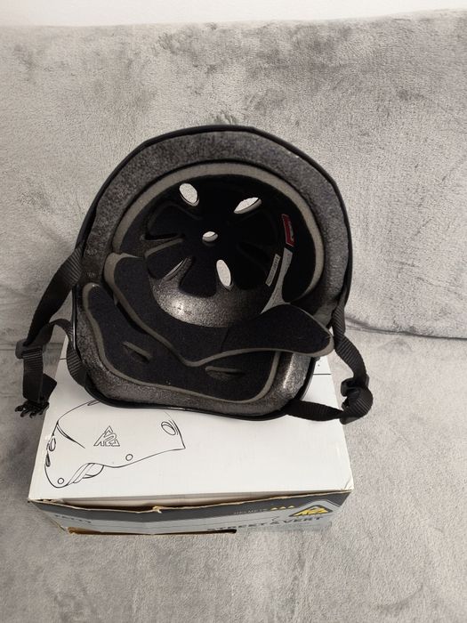 Casca bicicleta ,nouă fara eticheta.