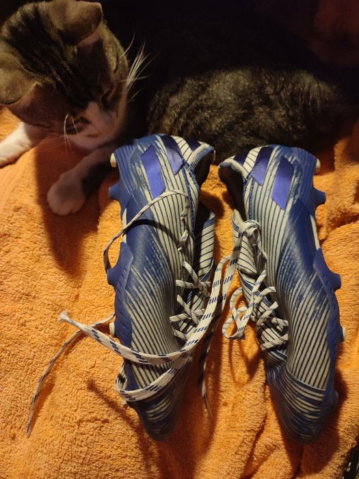 Adidași fotbal Adidas Nemeziz 19.1 FG, mărimea 36