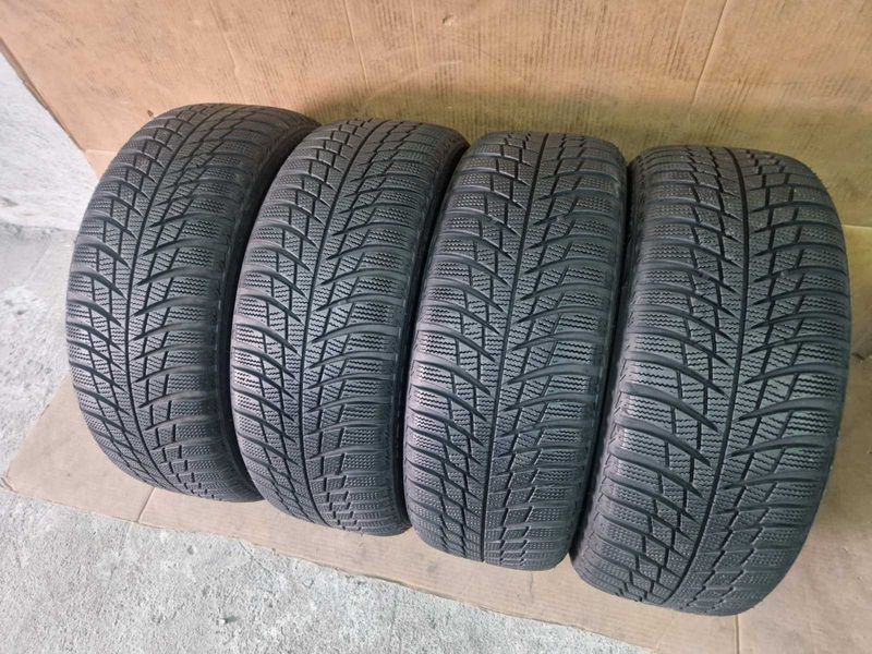 4 Bridgestone R17 215/55
зимни гуми DOT2718