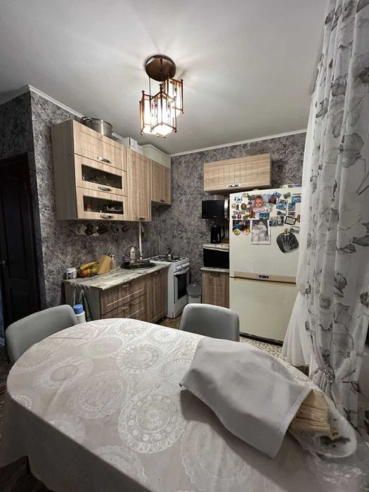 Продам уютную не угловую квартиру