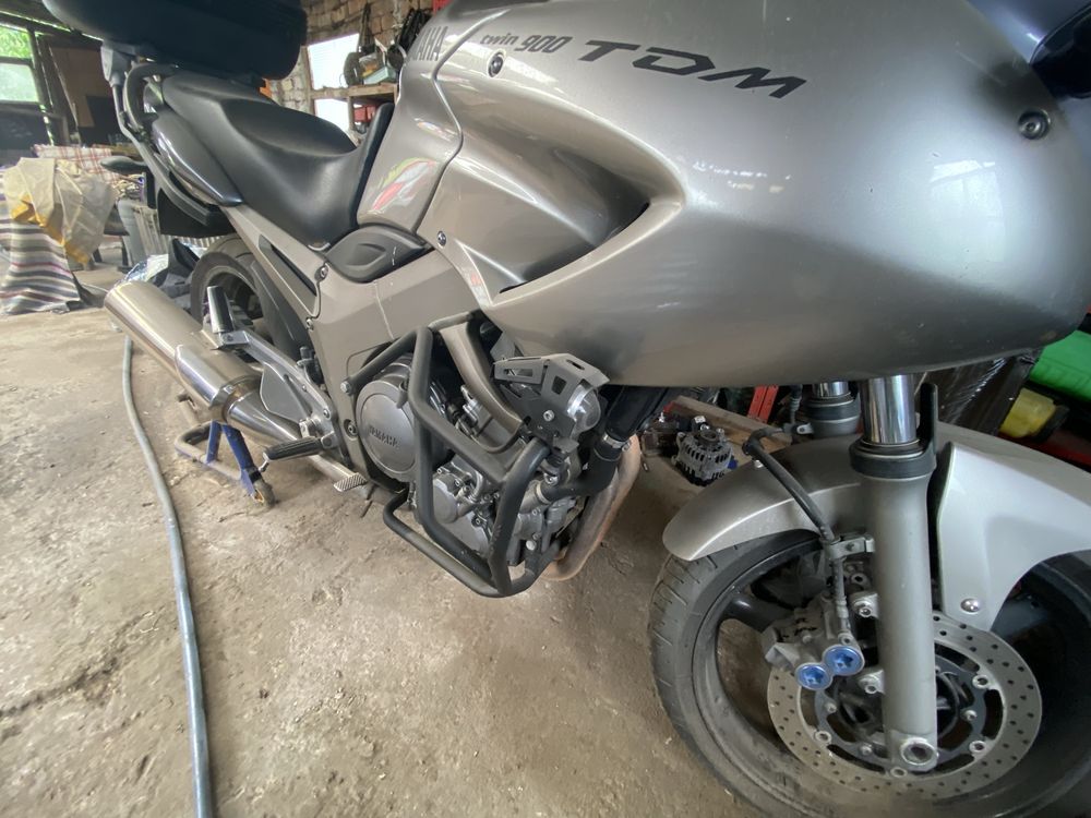 Yamaha TDM 900 - 2002, motor injectie
