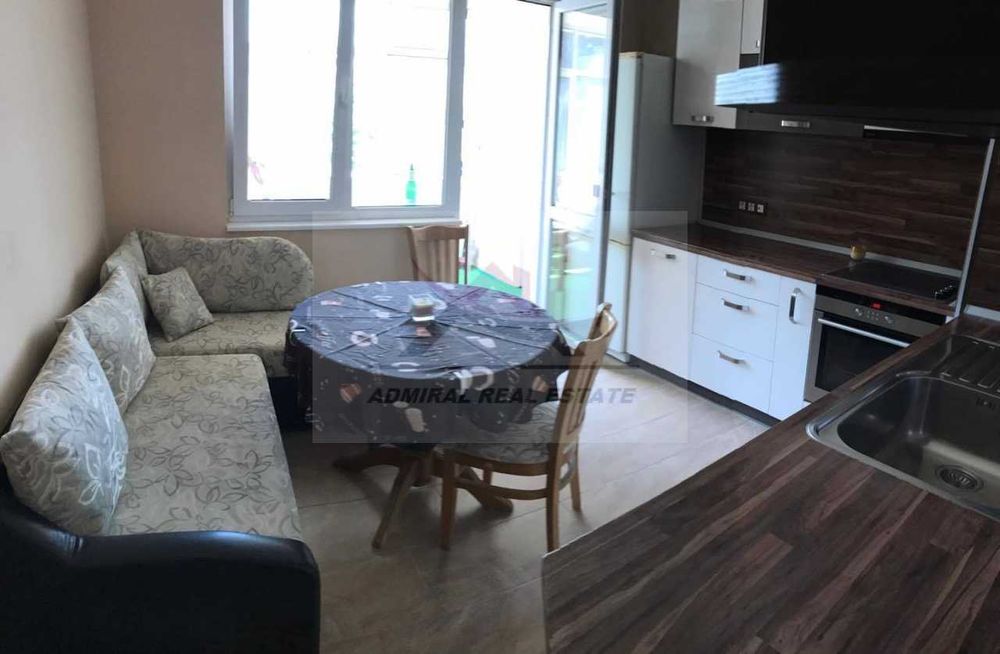 Дава се под наем Тристаен апартамент в Варна, Левски - 83 кв.м за 600 € - Снимка #1