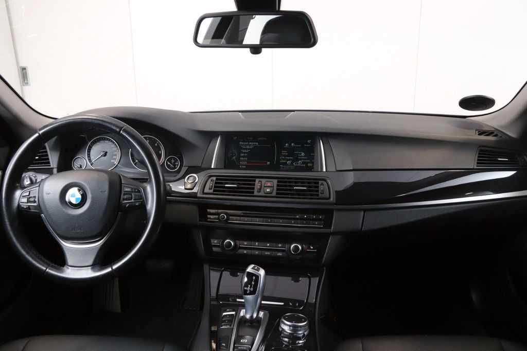 BMW 520D - anul 2015 | EURO 6