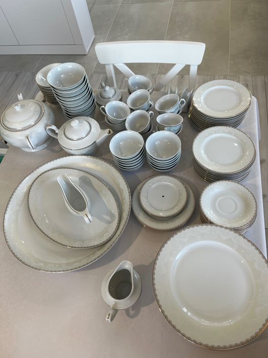 Набор посуды, цвет белый