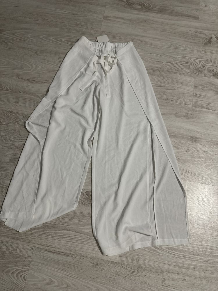 Pantaloni pareo Zara