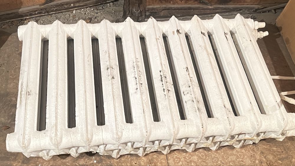 Продам чугунные батареии