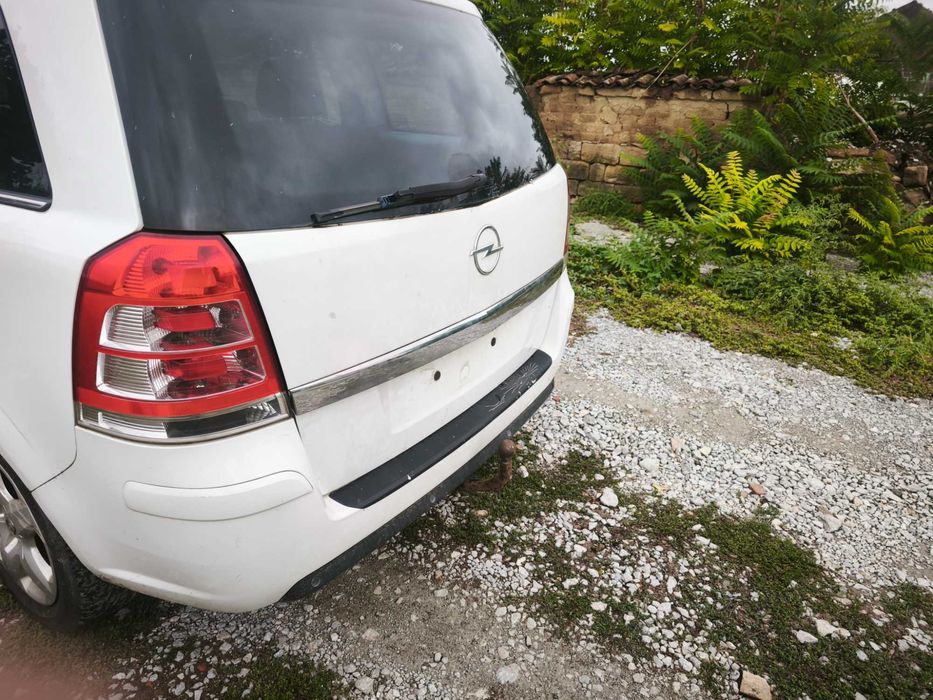 На части Opel Zafira B  1,8 Бензин