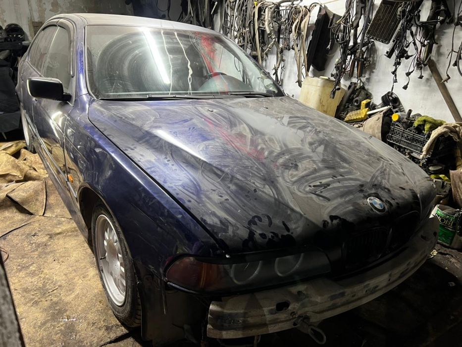 На разбор бмв е39 528