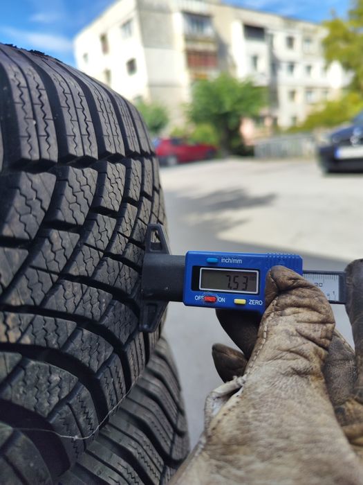 Зимни 205 55 16 Bridgestone Blizzak 005
