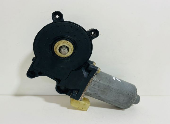 Motoras macara geam stanga fata Bosch 0130821718 BMW Seria 3 E46