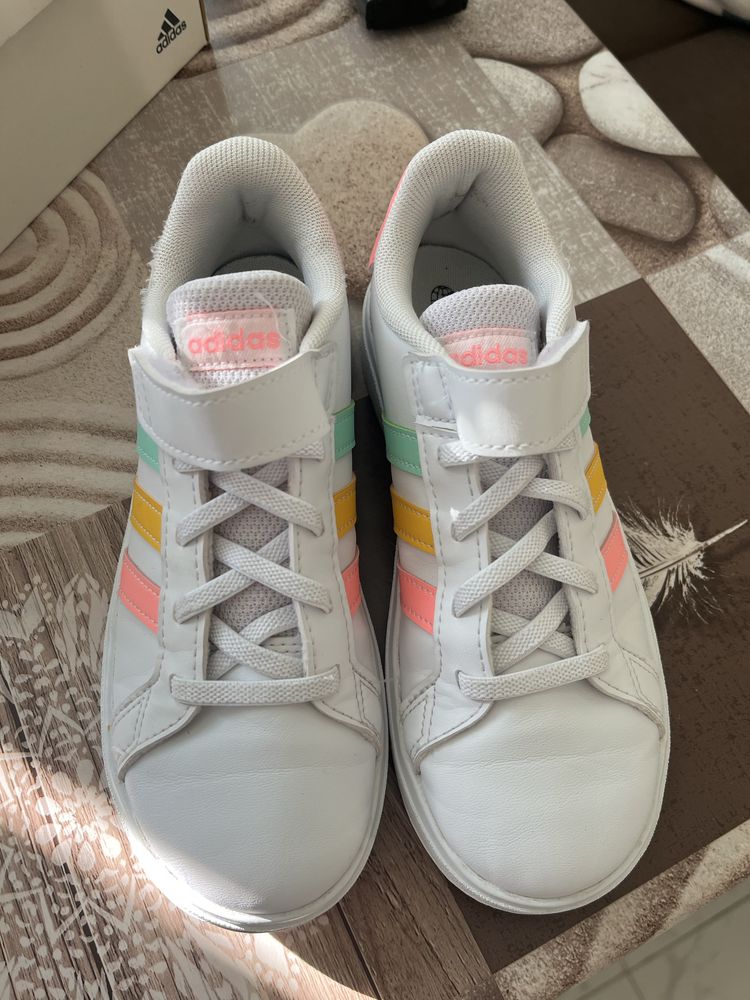 Маратонки Adidas