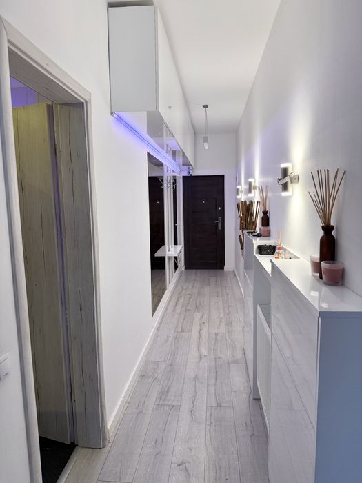 Vand apartament 3camere 84mp parcare propie inclusa