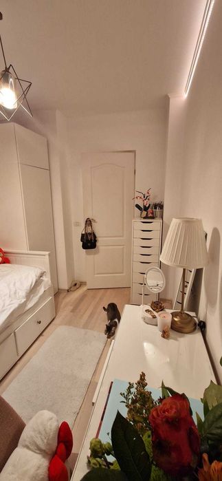 Inchiriez apartament in Tomis II , 2 camere (transformat in 3)