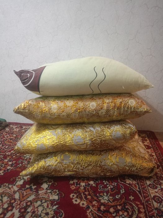 Пуховые подушки  продам