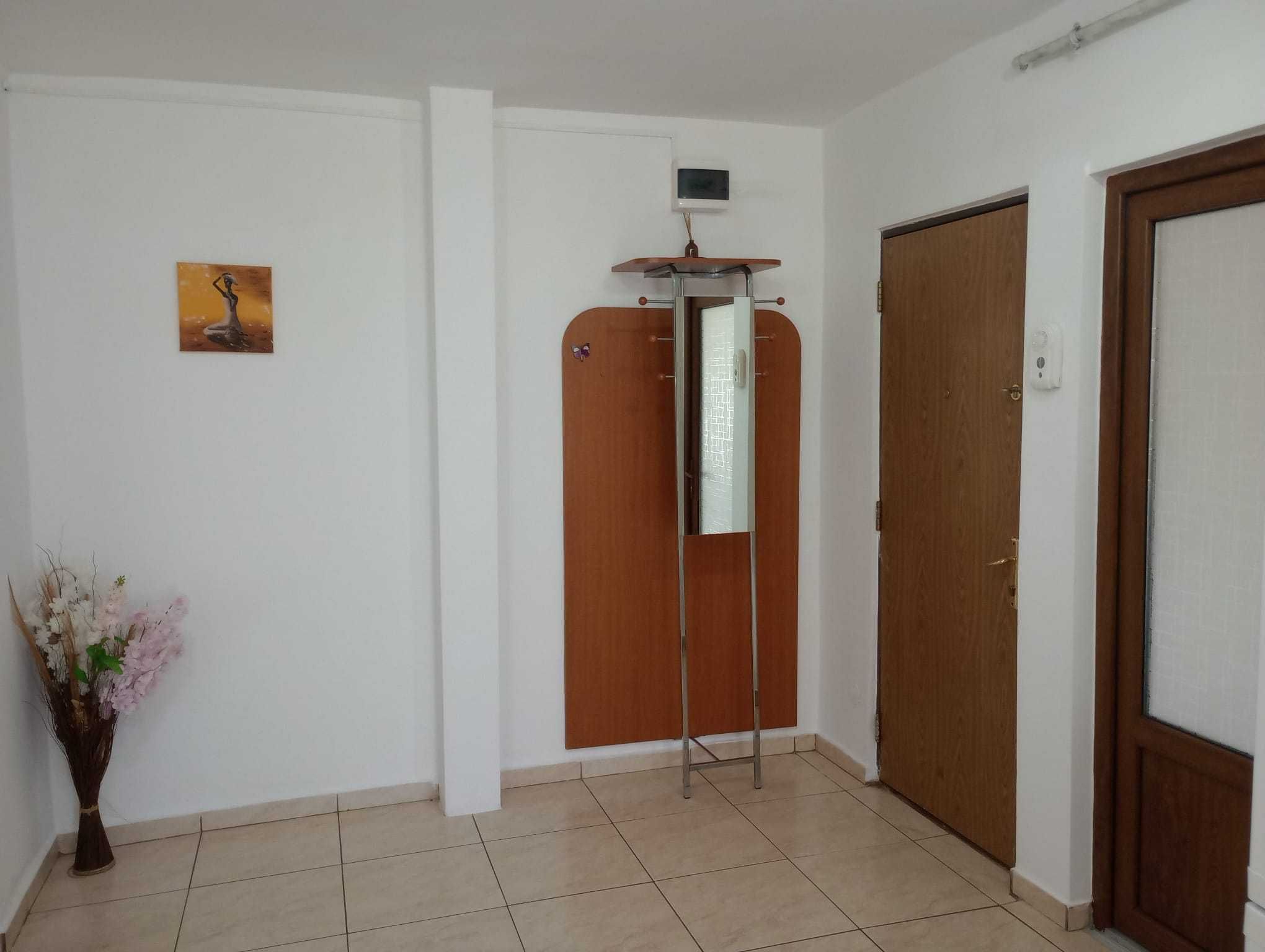 Inchiriez apartament 2 camere -Dacia
