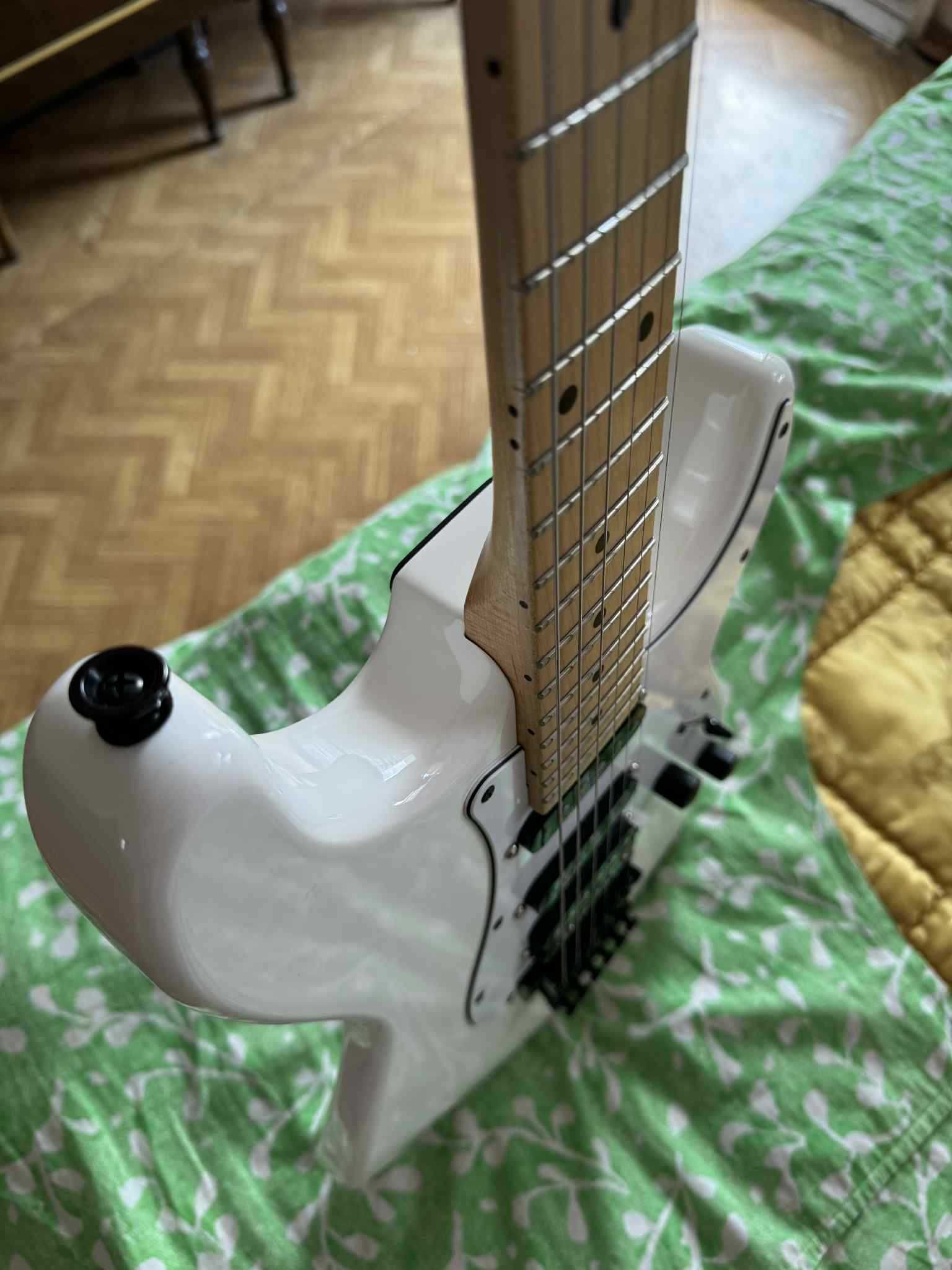 Jackson X Series Adrian Smith SDX MN Snow White