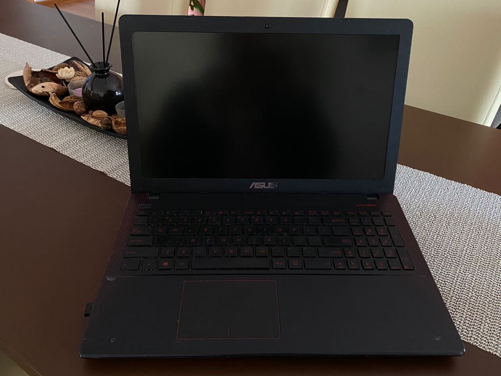 Laptop Asus Gaming, i7, 24GB RAM, 1 TB SSD, Placa Video nVidia GTX 4GB