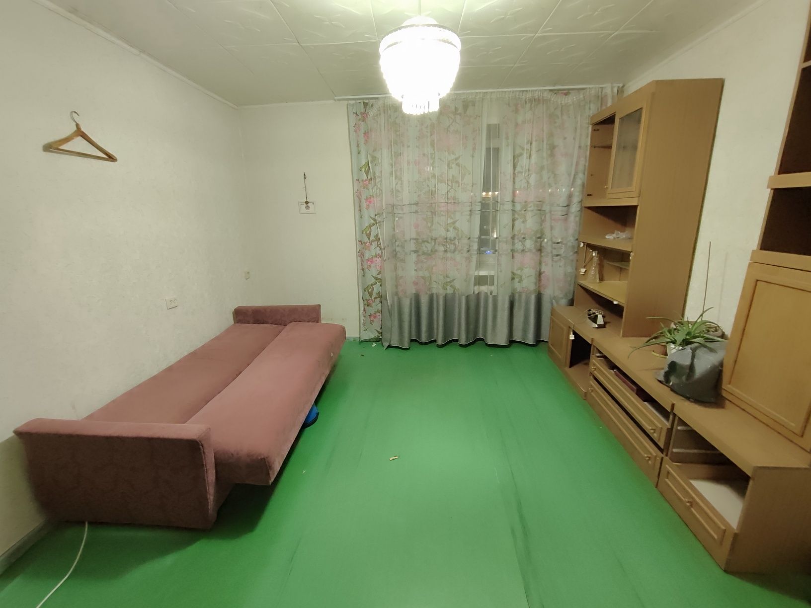 Продается 2-комн (5-12, 9 эт)