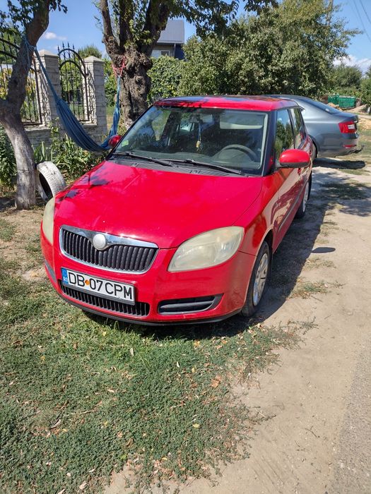 Vând Skoda Fabia 2