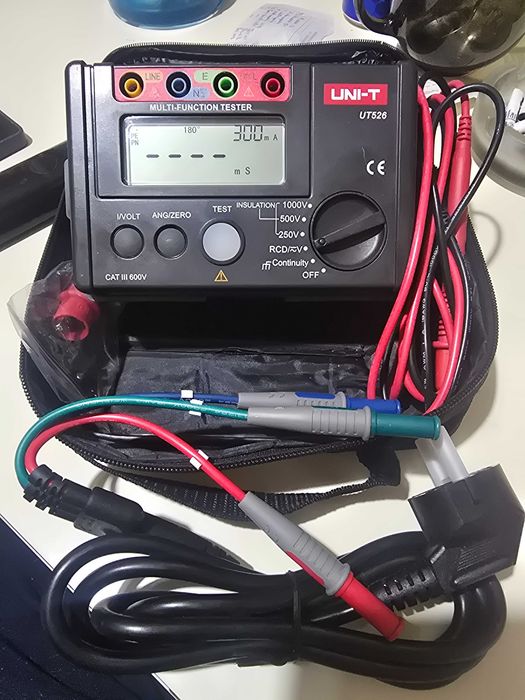 Uni-t Multimetru Digital UT526