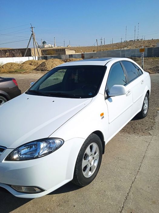 Holati yaxshi bir qo'l mashina faqat o'zim minganman