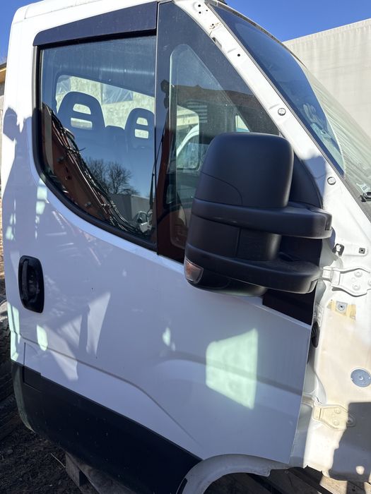 Usa fata iveco daily 2024 stanga dreapta completa