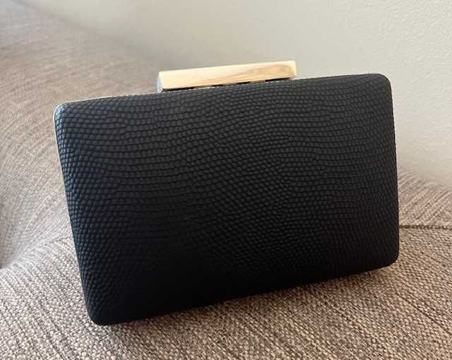 Малка Дамска Чантичка - Цена 30лв!