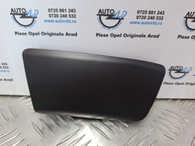 Capac acoperire carlig inel tractare bara fata Opel Zafira B Facelift