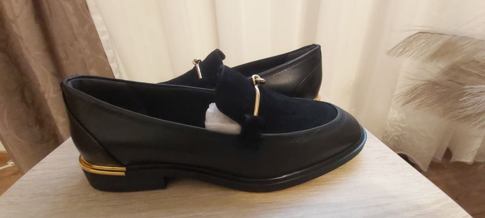 Vând pantofi damă Tamaris, marimea 37.