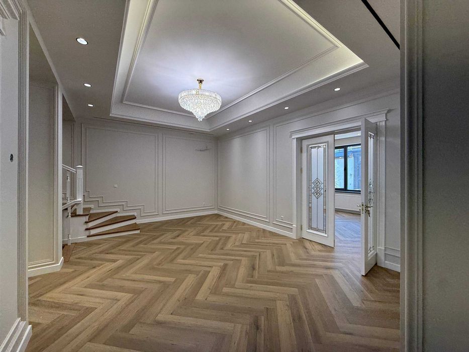 Центрда жойлашган ховли сотилади Шайхонтоҳур Ориентир: Малика бозори