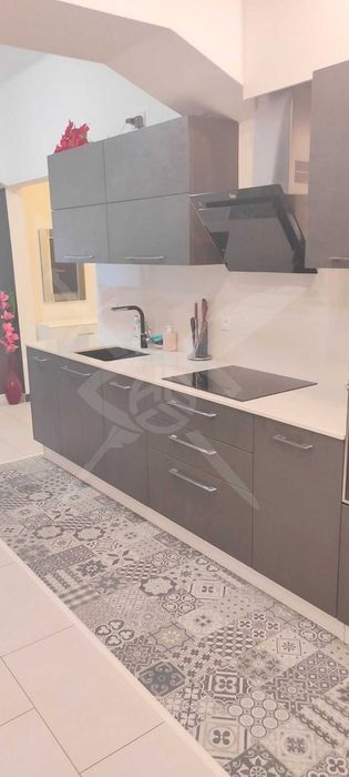 Продава се Тристаен апартамент в София, Център - 100 кв.м за 3890 €/кв.м - Снимка #10