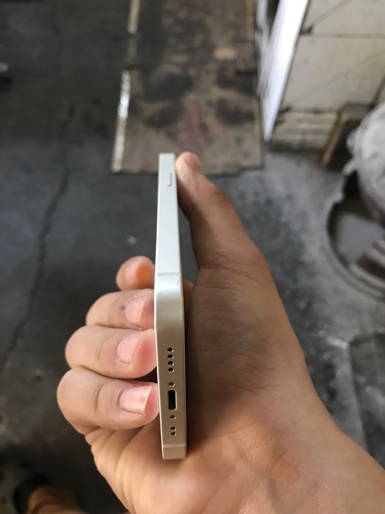 Iphone 12 mini sotiladi
