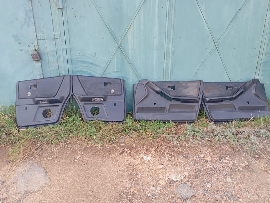 Продам обшивка дверей от ауди б4