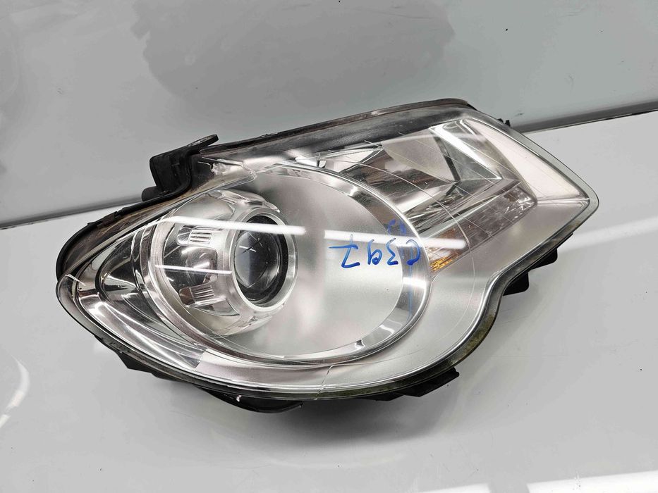 Far dreapta Volkswagen Touran (1T1, 1T2) [Fabr 2003-2010] Facelift 1T