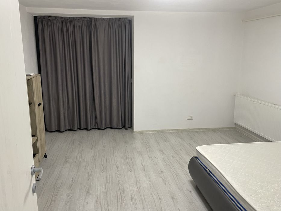 Garsoniera zona Grivitei