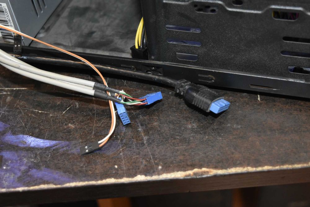 Кутия и 420 вата захранване - DaoTech + ISO 480