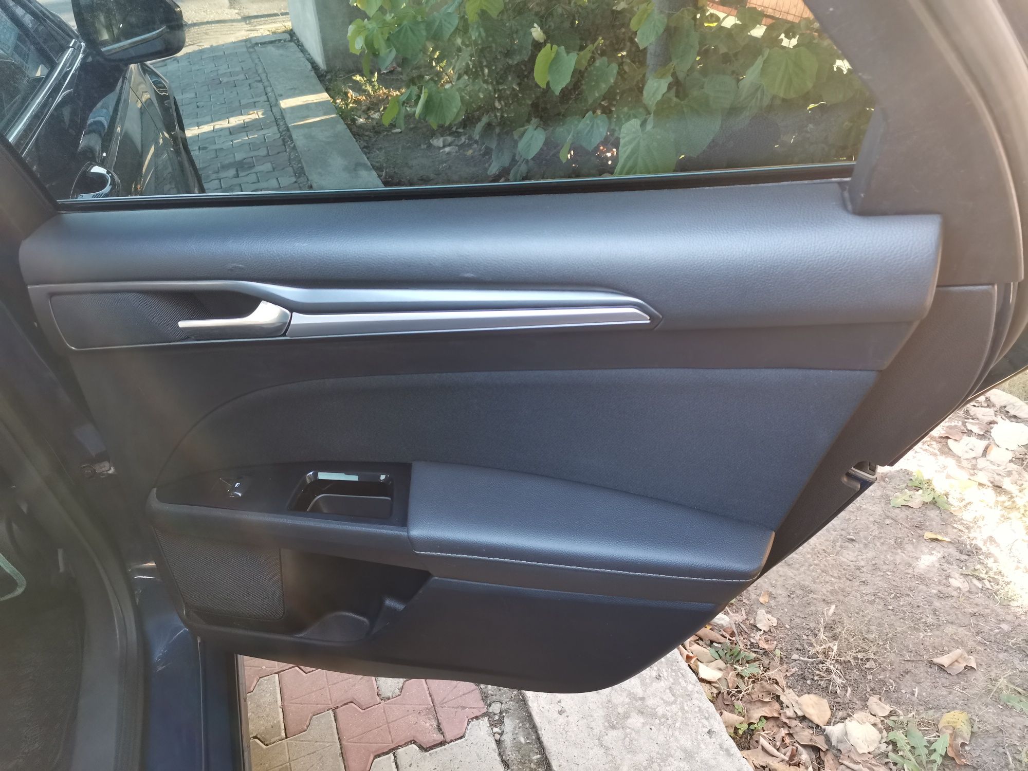 Fata usa Ford Mondeo mk5 fata / spate dreapta transport GRATUIT