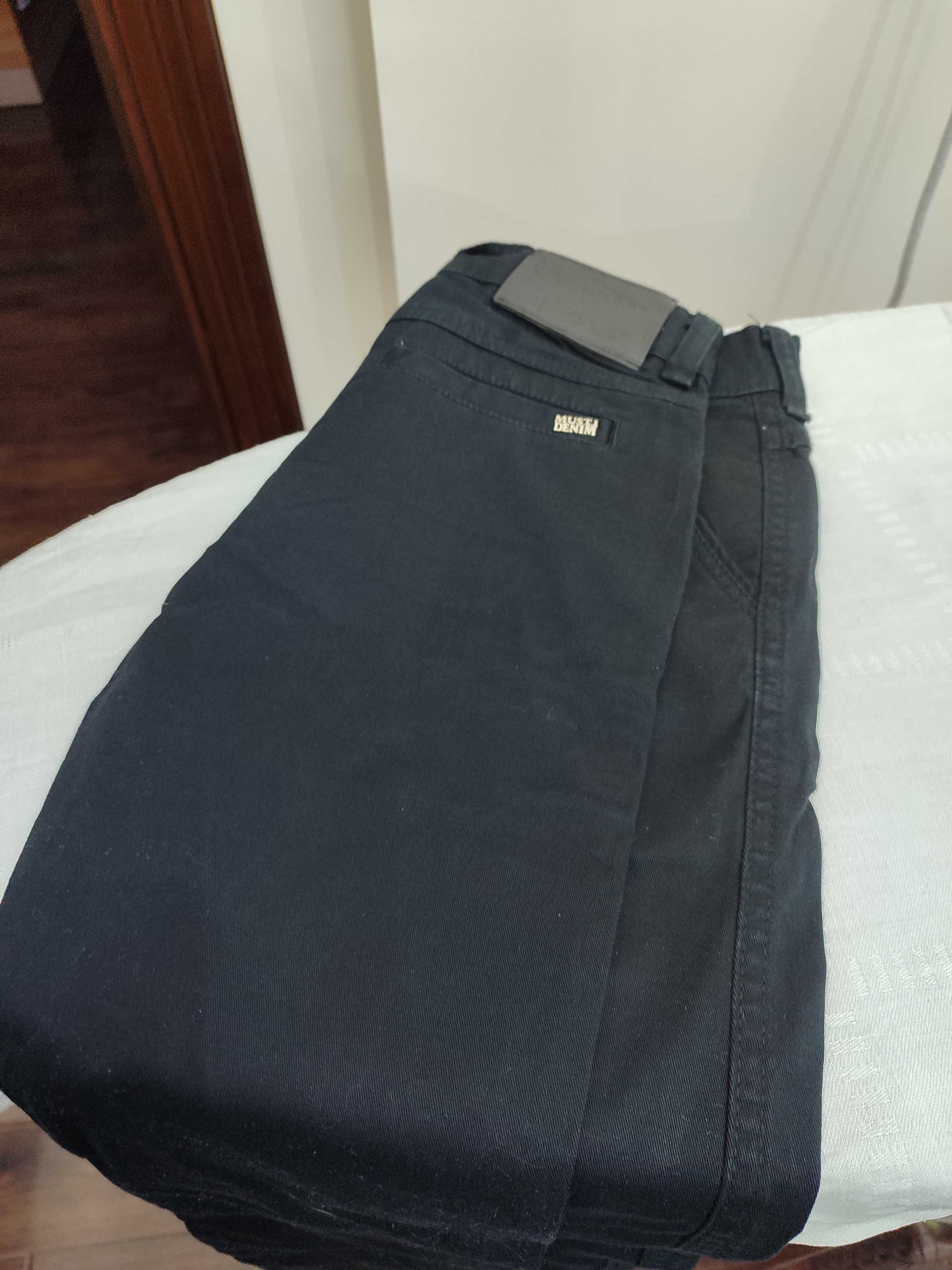Новые черные брюки джинсовые на мальчика 8-11 лет Турция