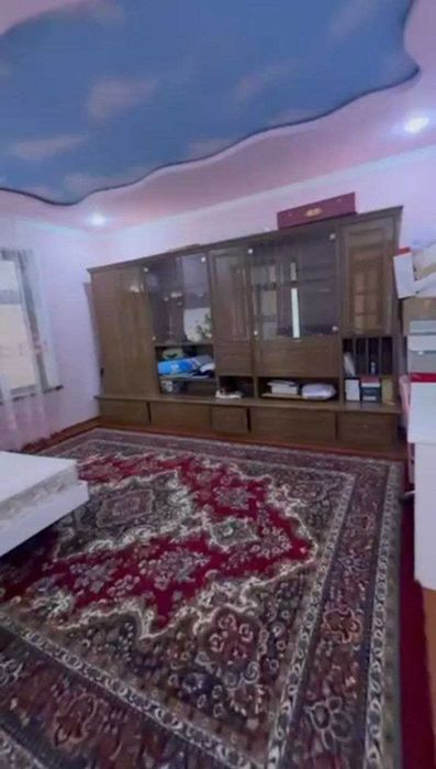 Срочно продается Участка Чиланзар, 4,9 сотих, 7-хона, 2-этаж.