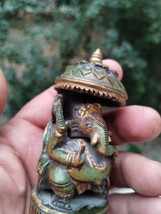 Figurină din lemn reprezentând zeul hindus Ganesha