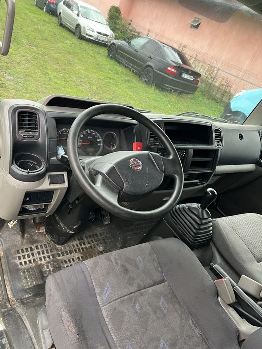Vand NISSAN  autoutilitara