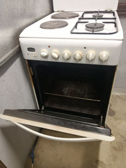 Продавам готварска печка