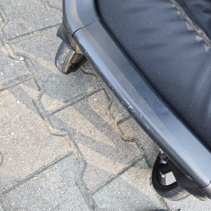 Carucior sport pliabil si reversibil