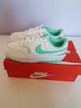 Vand adidasi dama piele, marimea 39noi, marca nike